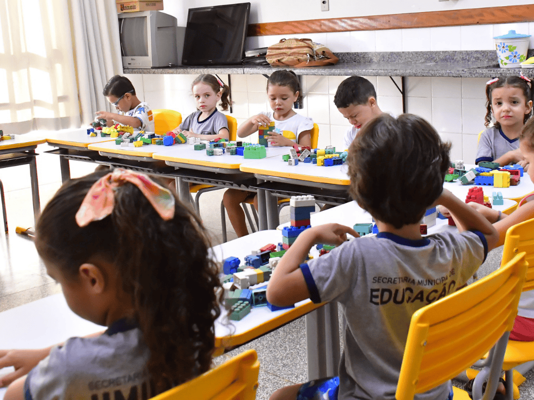 Jornal Ilustrado - Fila Única convoca mais 61 crianças para matrículas na rede municipal em Umuarama