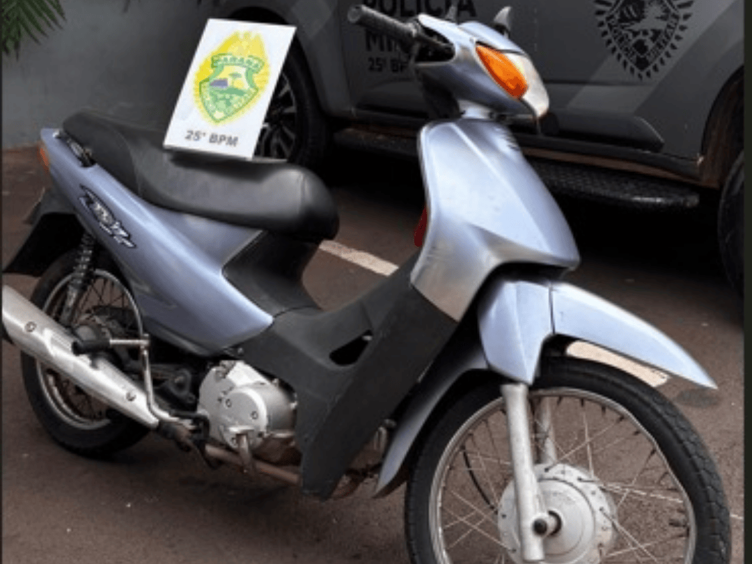 Moto com alerta de furto é apreendida pela PM em Umuarama