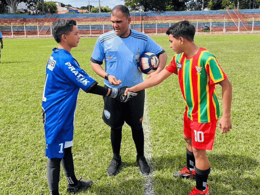 Fase municipal dos Jogos Escolares retorna com modalidades de campo