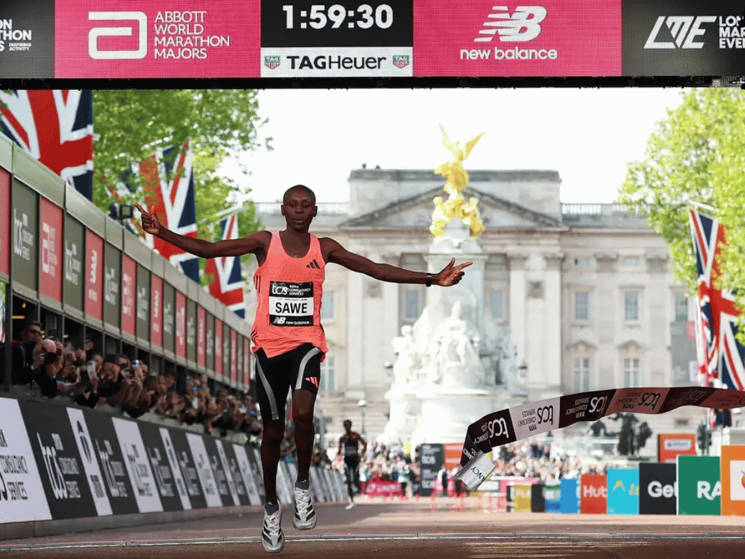 Queniano se torna primeiro atleta a correr maratona abaixo de 2 horas