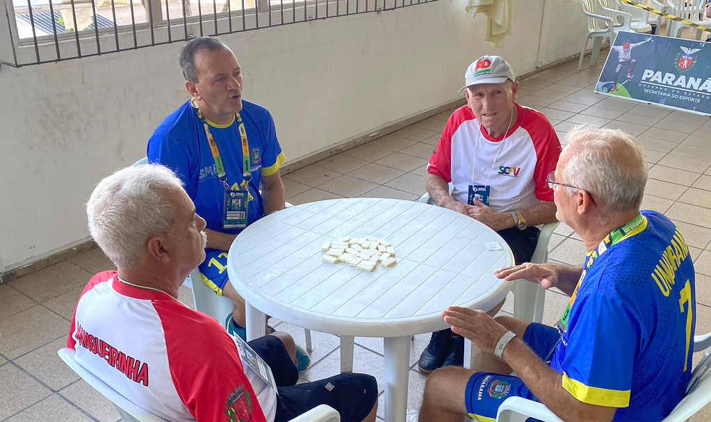 Jornal Ilustrado - Delegação da terceira idade de Umuarama faz bonito em jogos no litoral