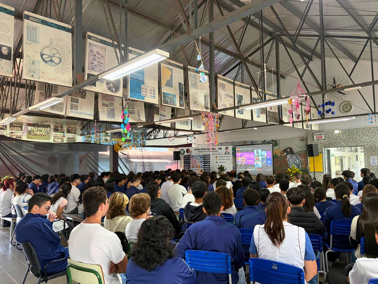 Palestra mobiliza 18 mil alunos da rede pública da região a discutir o bullying e ciberbullying