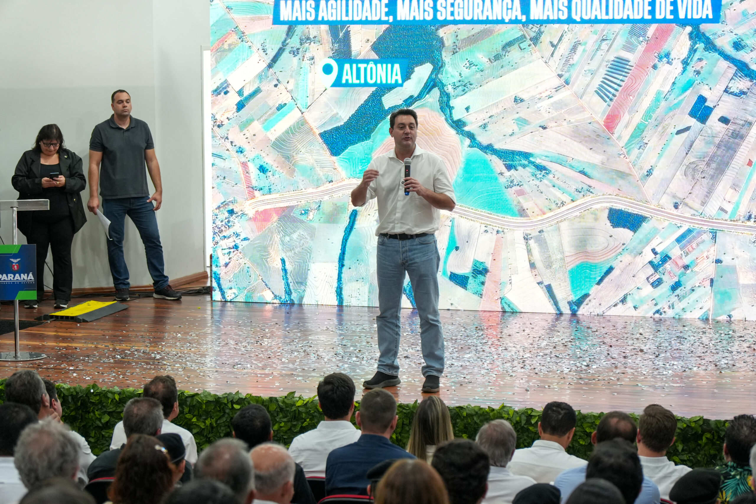 Estado libera R$ 35 milhões para obras urbanas, estradas rurais e maquinários em Altônia