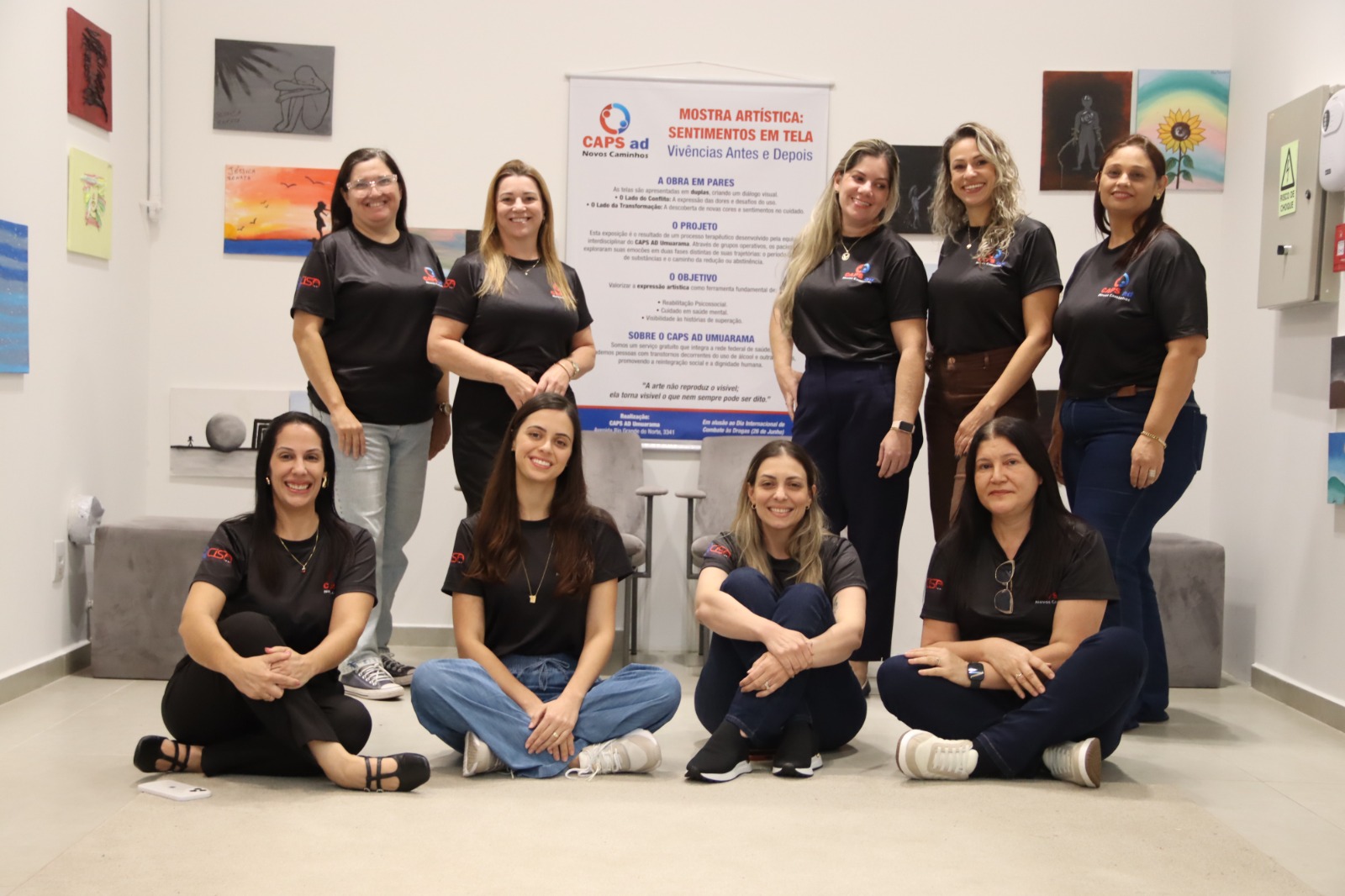 Jornal Ilustrado - Exposição revela emoções e talentos de pacientes do CAPSAD de Umuarama