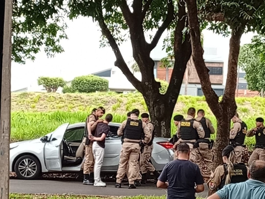 Jornal Ilustrado - Justiça determina internação provisória de médico que atirou dentro de hospital em Umuarama