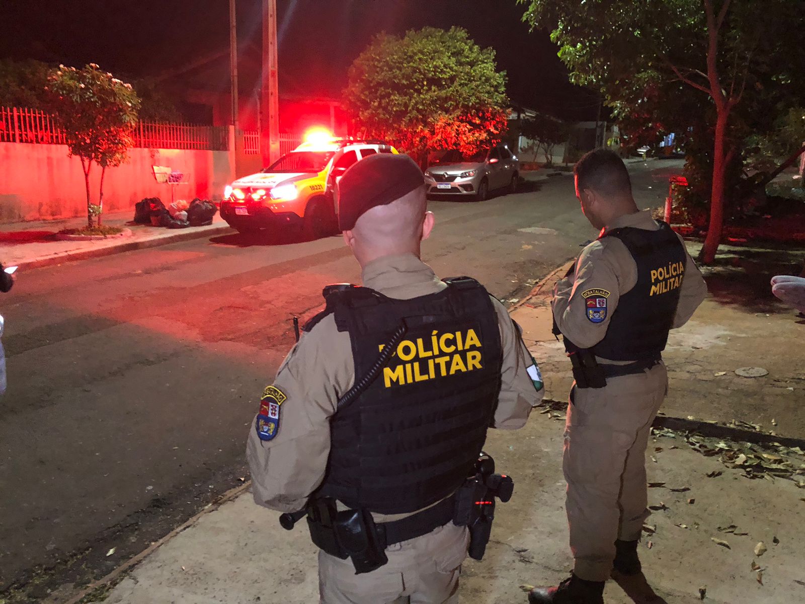 Jornal Ilustrado - Após atentado, suspeito tenta agredir e tomar arma de policiais durante prisão