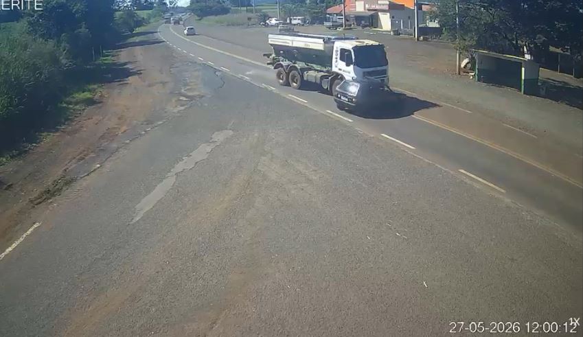 Vídeo mostra conversão fatal que vitimou casal de idosos em rodovia do Paraná