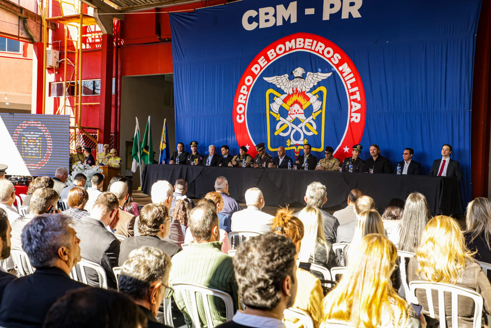 Jornal Ilustrado - Corpo de Bombeiros celebra 50 anos de implantação da unidade em Umuarama