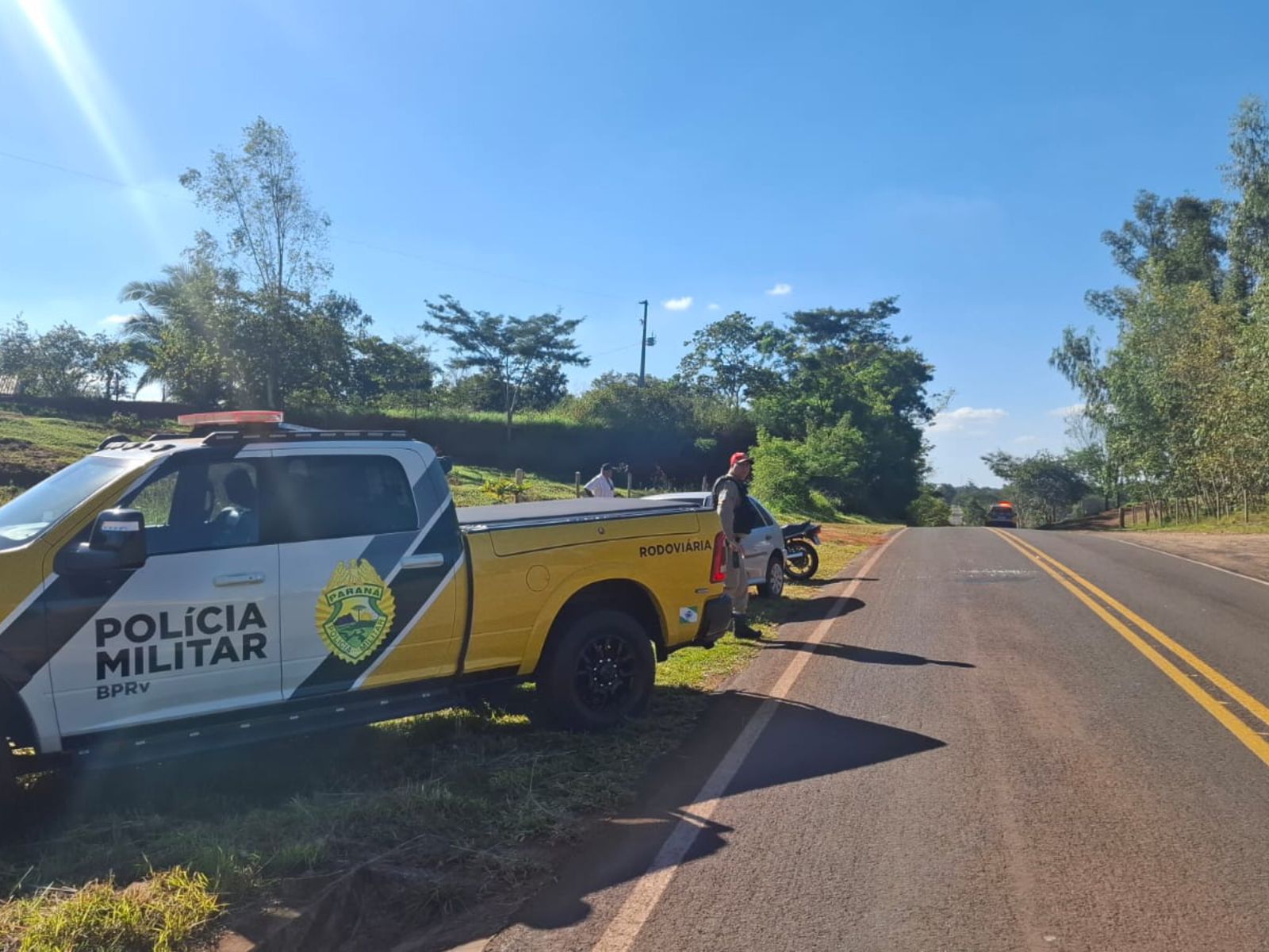 Jornal Ilustrado - Motociclista fica ferido após colisão com carro na PR-680, em Douradina