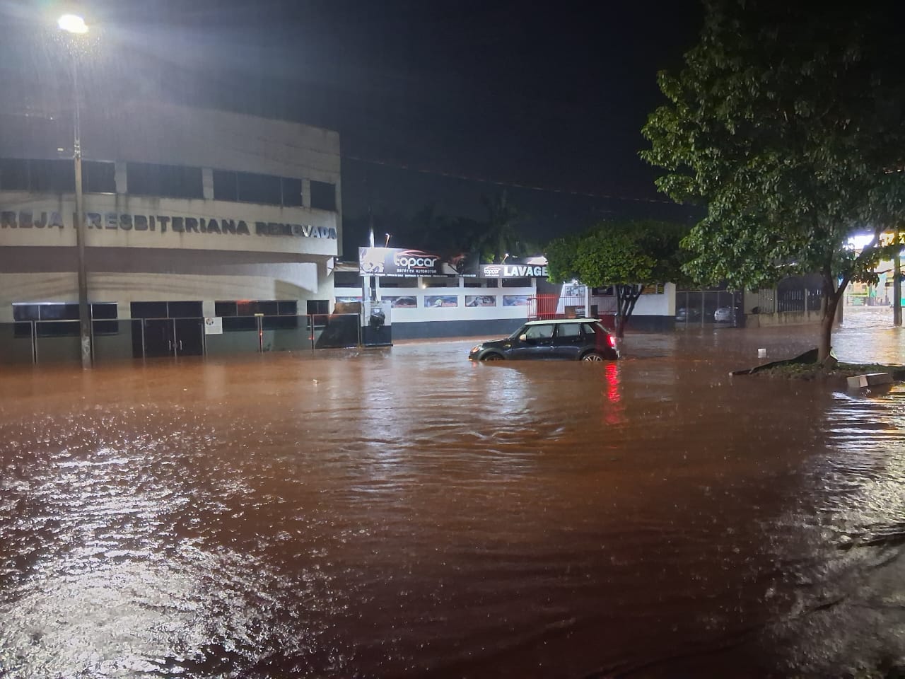 Jornal Ilustrado - O grande jornal do Noroeste do Paraná Jornal Ilustrado - Temporal deixa rastro de destruição e desabrigados em Iporã