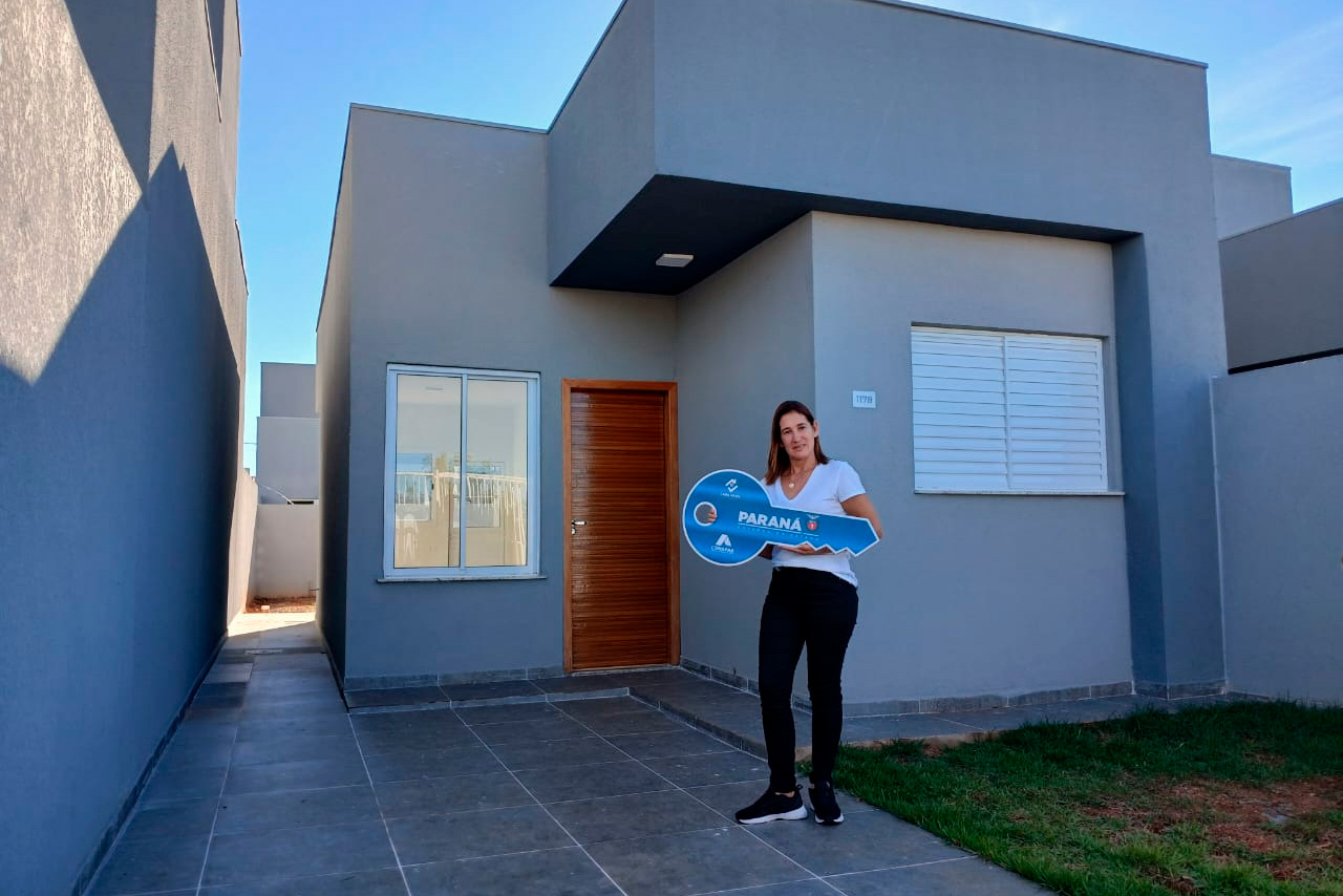 Jornal Ilustrado - Residencial entregue em Umuarama tem todas as casas subsidiadas pelo Estado