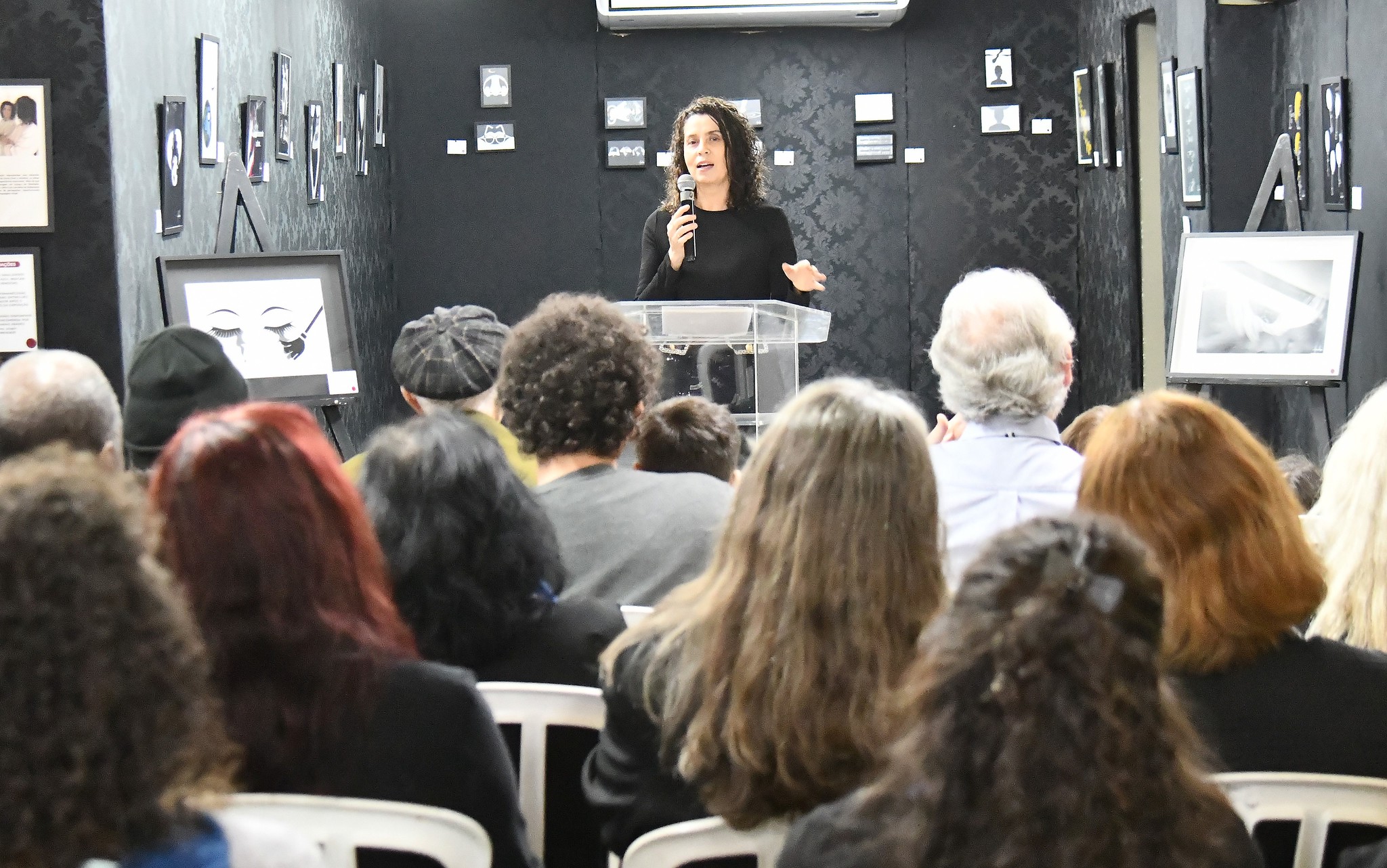 Jornal Ilustrado - Fundação Cultural de Umuarama inicia exposição com obras de Nívea Scapin