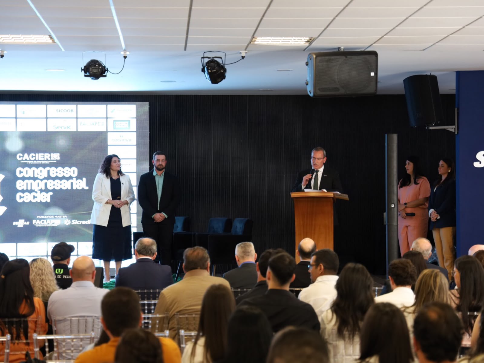 Jornal Ilustrado - O grande jornal do Noroeste do Paraná Jornal Ilustrado - Umuarama recebe Congresso Empresarial 2026 com lideranças de toda a região