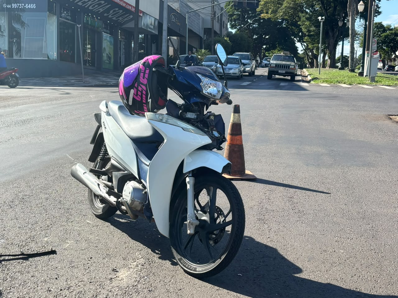 Jornal Ilustrado - O grande jornal do Noroeste do Paraná Jornal Ilustrado - Jovem é encaminhada ao P.A após colisão entre moto e SUV em cruzamento de Umuarama