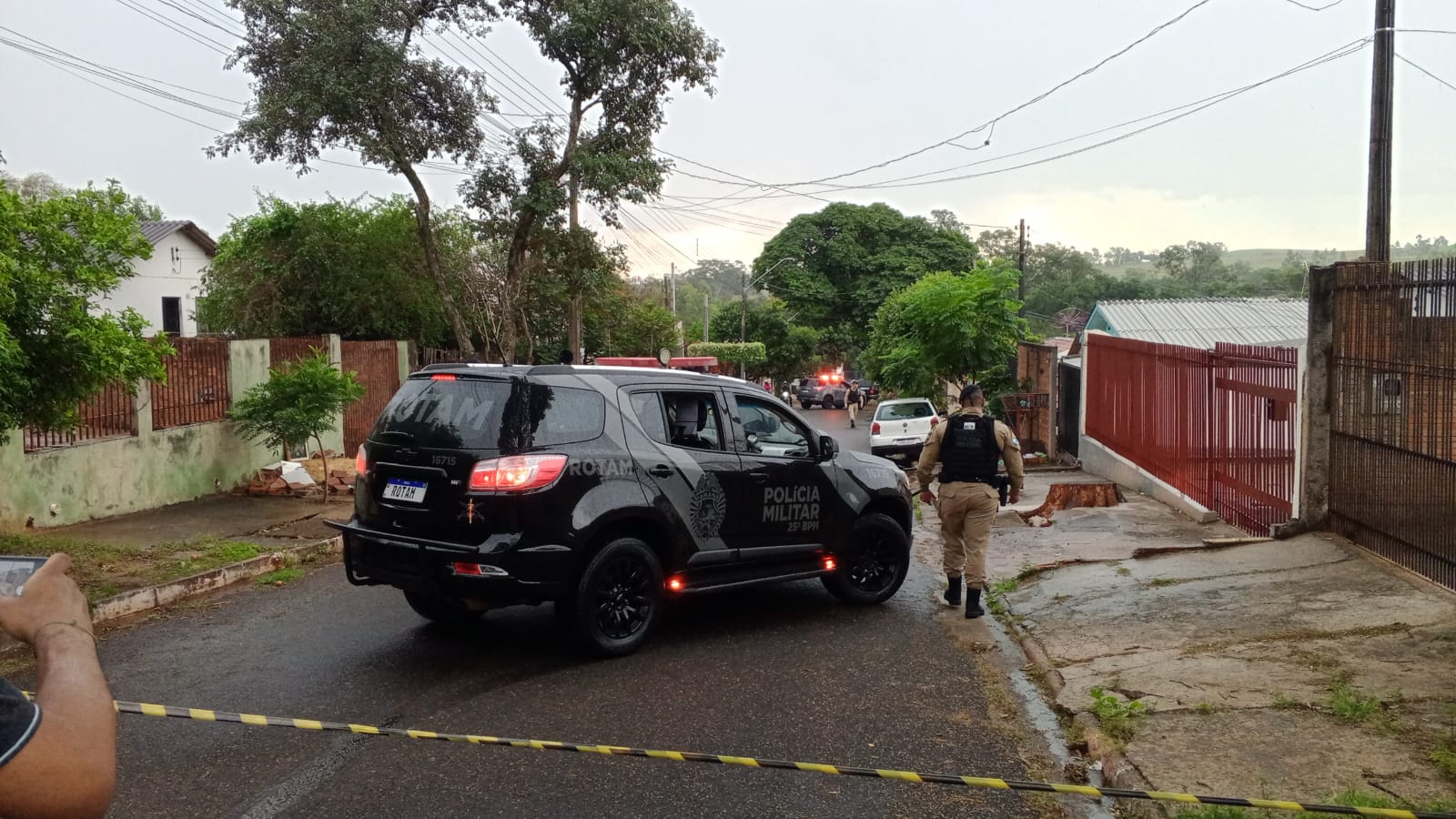 Homem morto em troca de tiros é Caio, suspeito de matar duas pessoas há 12 dias