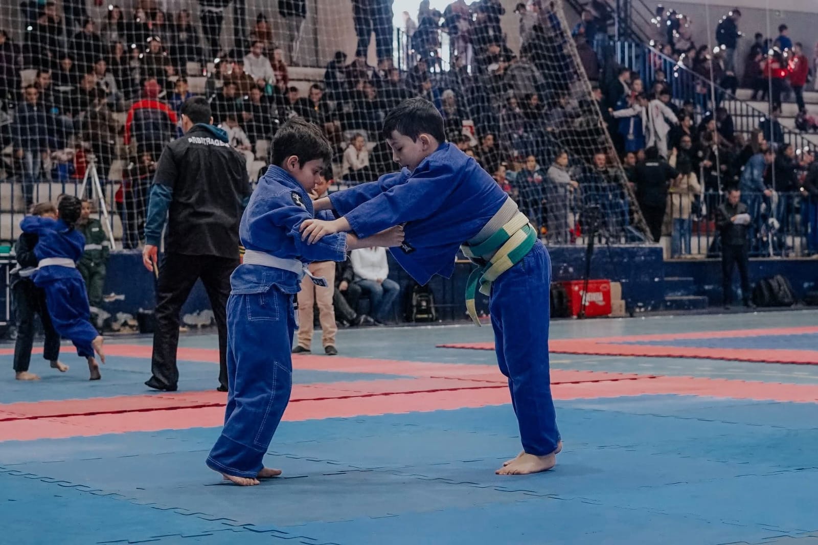 Jornal Ilustrado - O grande jornal do Noroeste do Paraná Jornal Ilustrado - Umuarama recebe neste domingo a X Copa Fronteira de Jiu-Jitsu