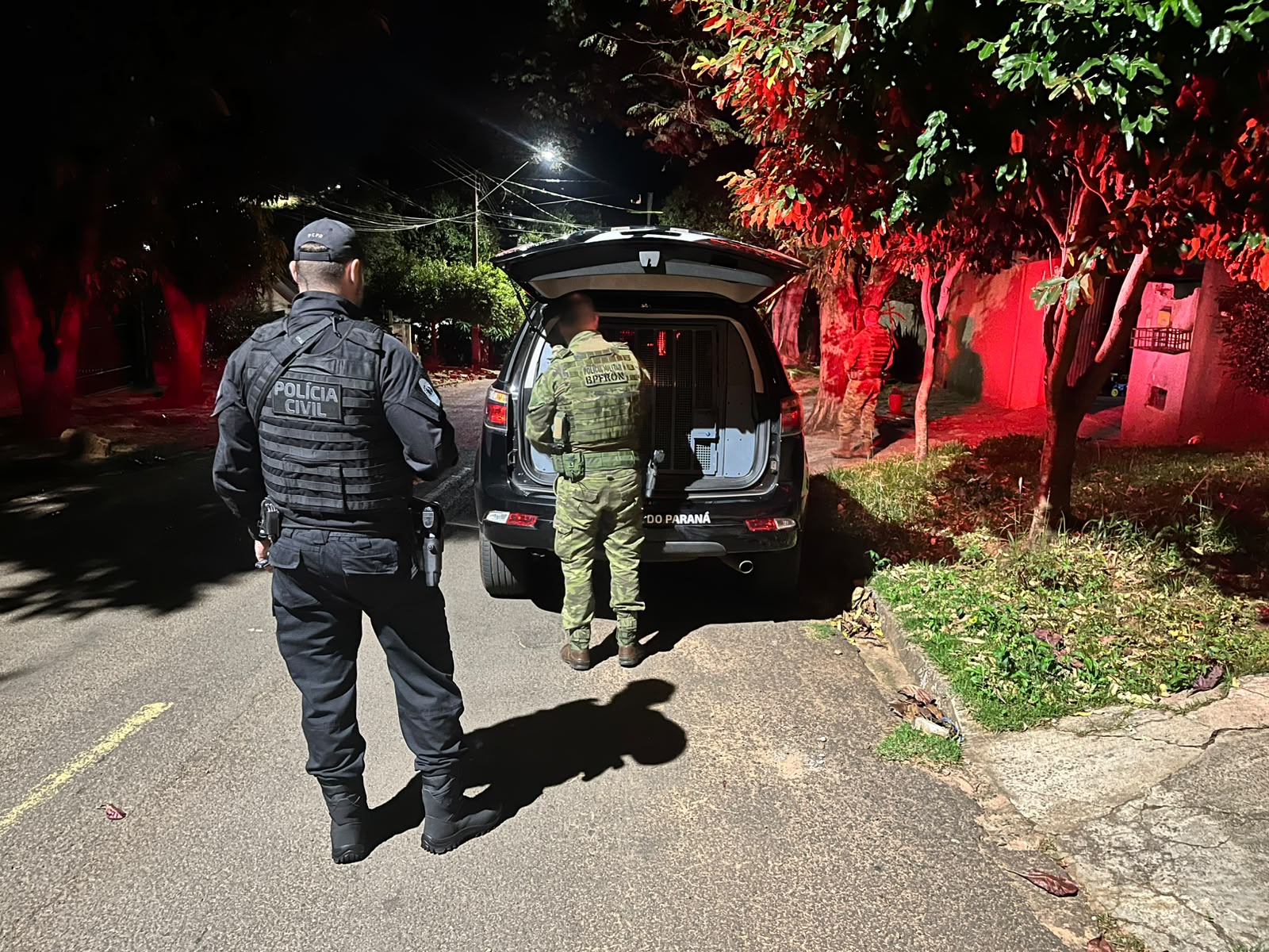 Jornal Ilustrado - O grande jornal do Noroeste do Paraná Jornal Ilustrado - 10 são presos e R$ 42 mil em dinheiro são apreendidos em operação contra o tráfico em Umuarama e região