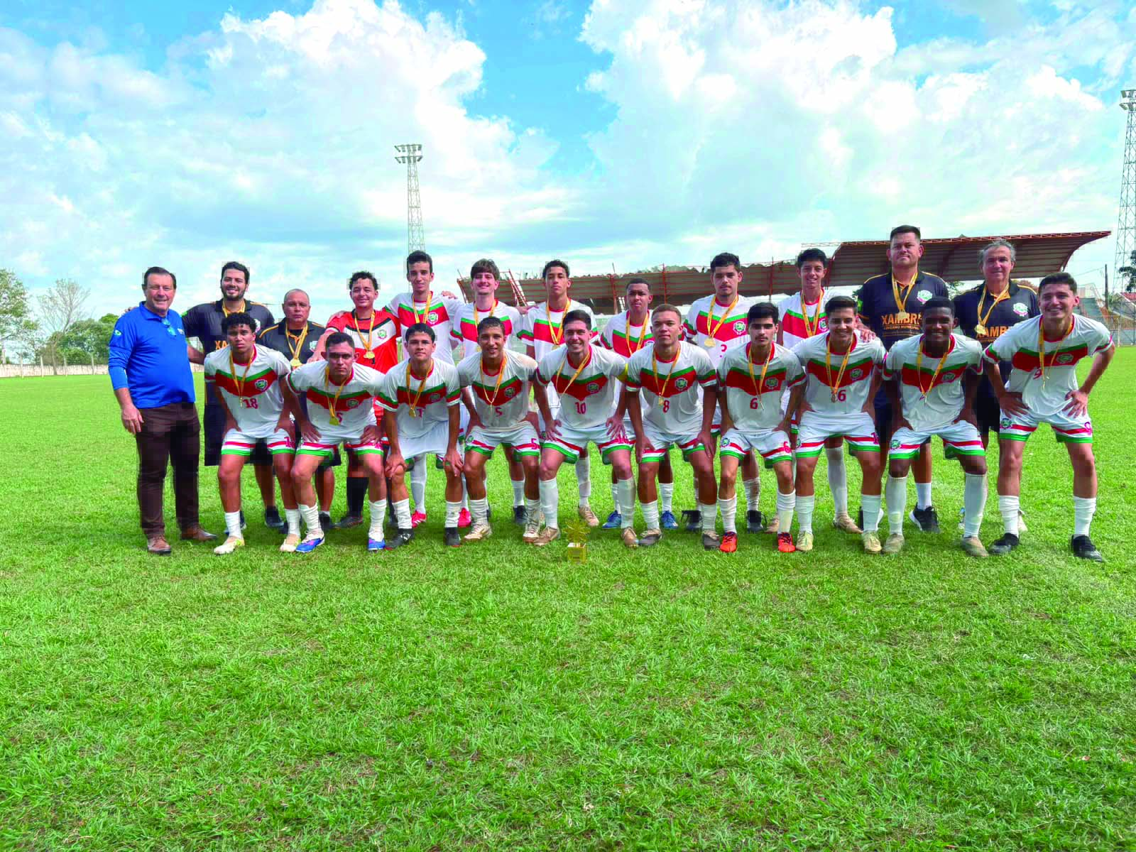 Xambrê conquista título macrorregional e confirma bom momento do futebol de base
