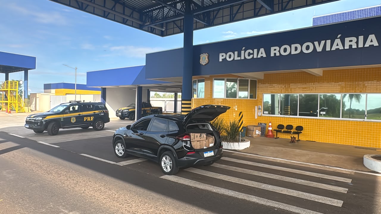 Jornal Ilustrado - Casal é preso pela PRF com cerca de 5 mil maços de cigarros contrabandeados em Alto Paraíso
