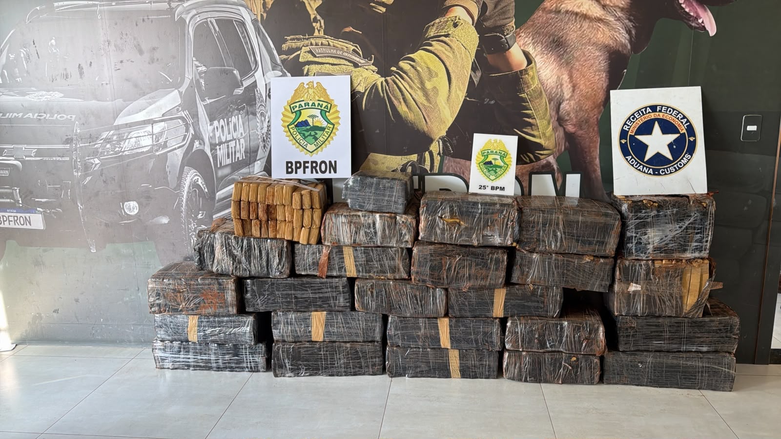 Jornal Ilustrado - O grande jornal do Noroeste do Paraná Jornal Ilustrado - Operação apreende 475 kg de maconha e recupera veículo roubado em Umuarama