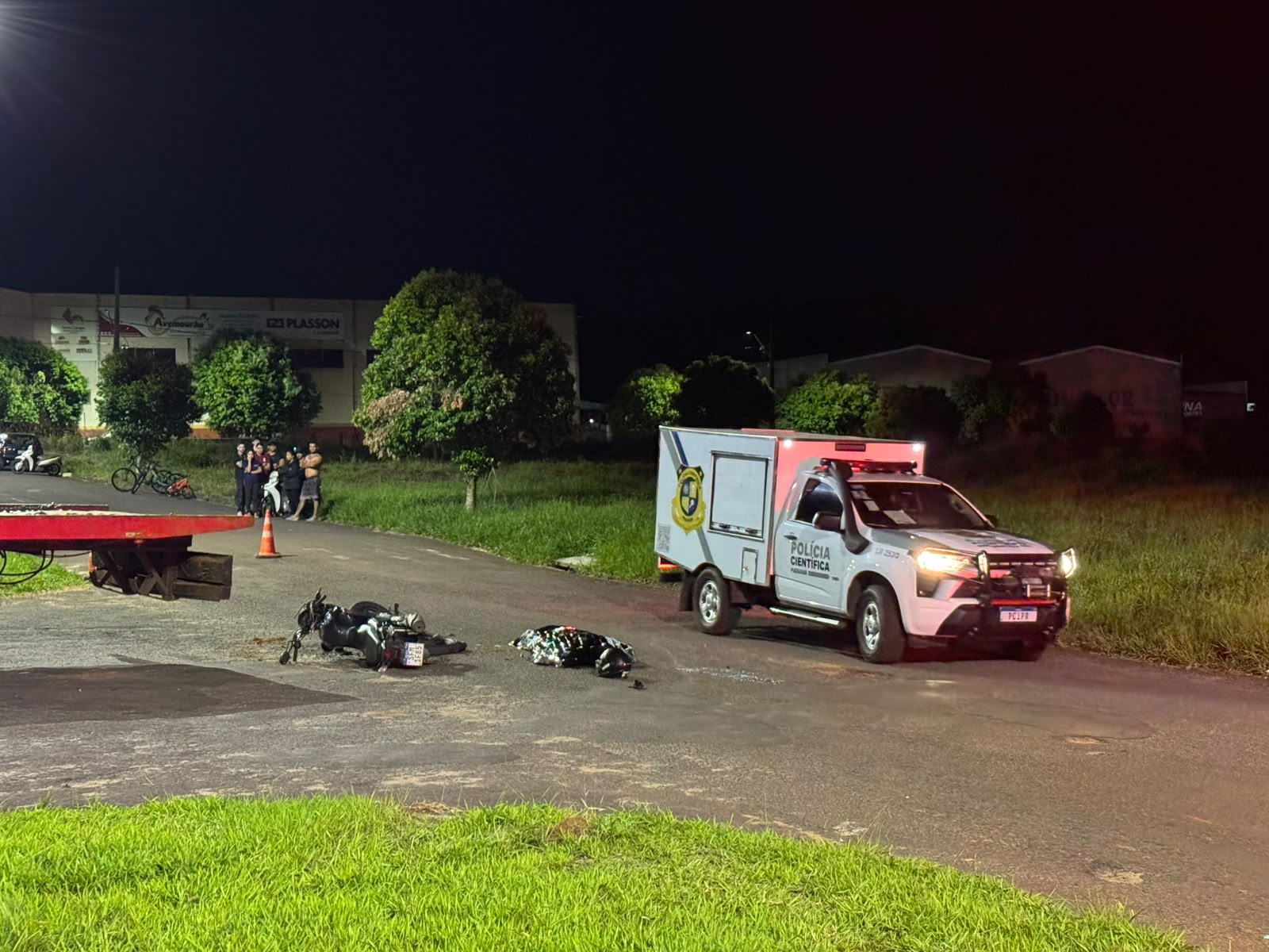 Jornal Ilustrado - Motociclista morre após colisão com caminhão-guincho em Umuarama