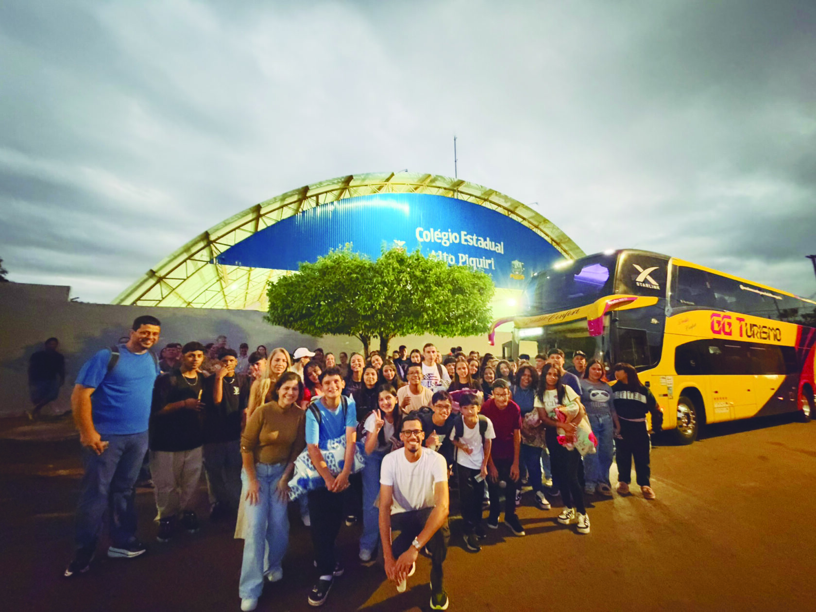 Jornal Ilustrado - O grande jornal do Noroeste do Paraná Jornal Ilustrado - Estudantes de Alto Piquiri vivenciam experiência prática de turismo na Capital