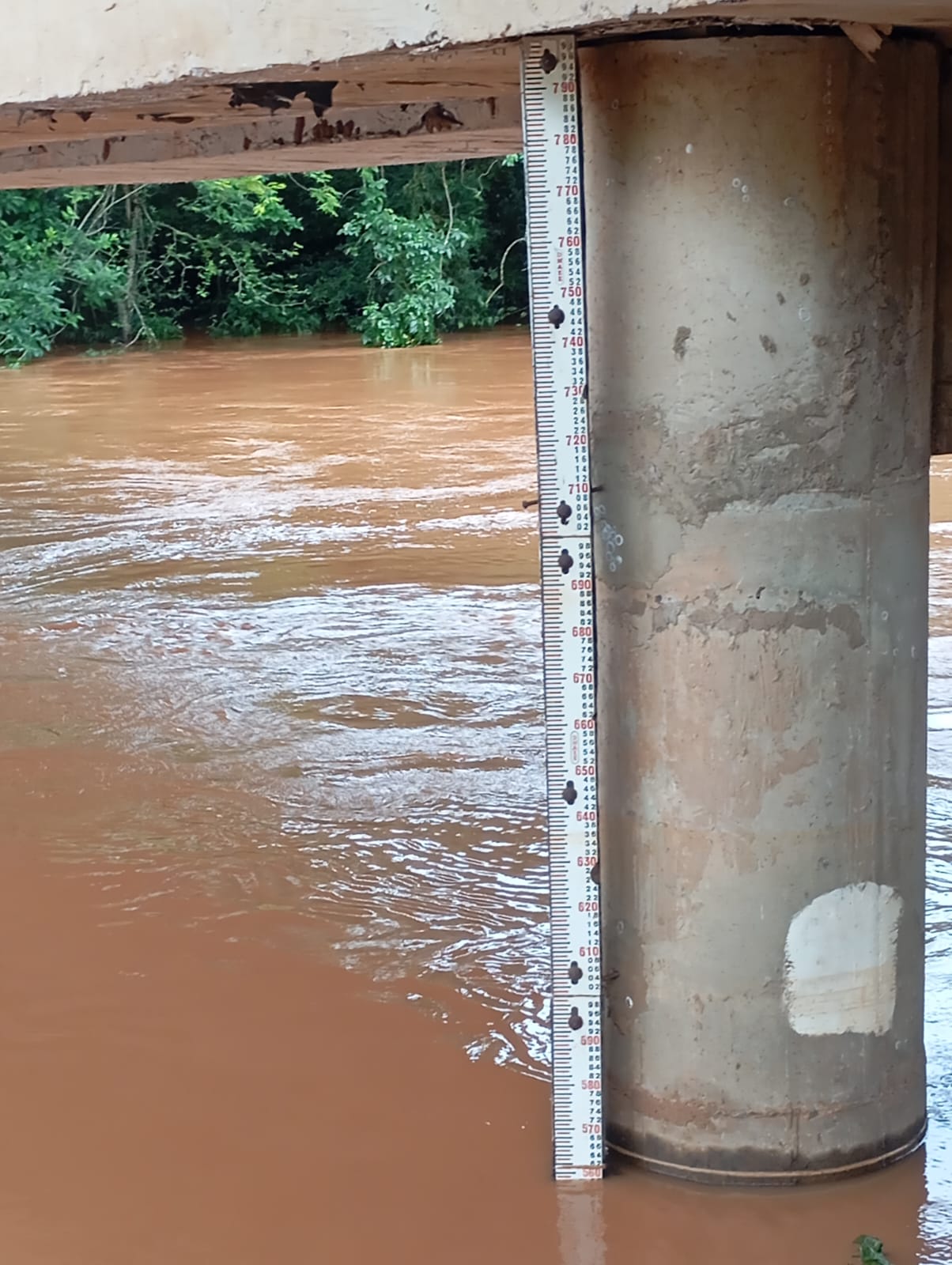 Jornal Ilustrado - Chuvas elevam nível dos rios Piquiri e Goioerê e colocam rodovias em alerta no Paraná