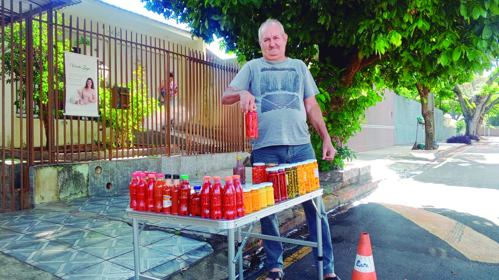 Sidnei Zago e a banca de sabores que faz parte da paisagem de Umuarama