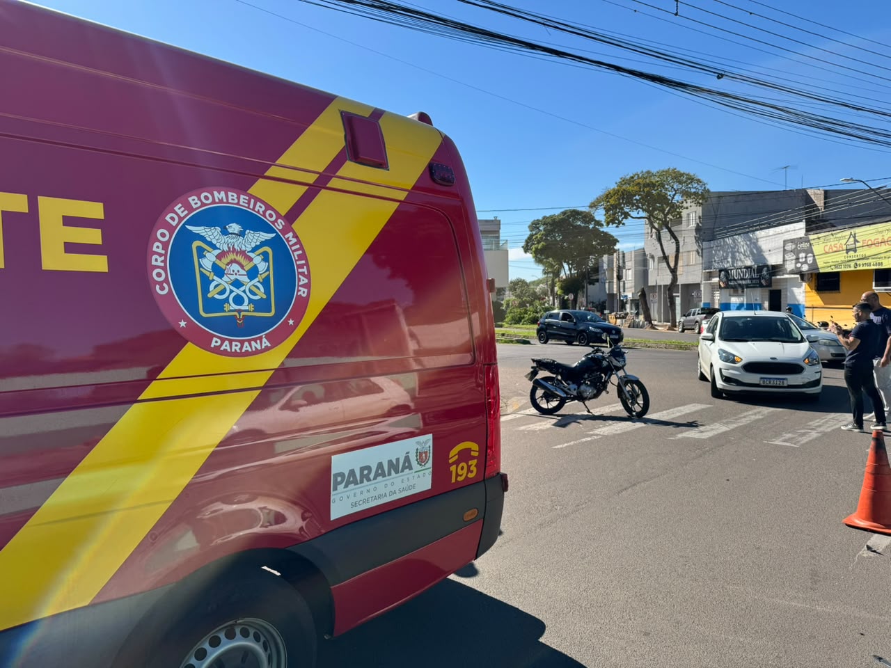 Jornal Ilustrado - O grande jornal do Noroeste do Paraná Jornal Ilustrado - Motociclista fica ferido após colisão com carro em cruzamento na Ney Braga com Dr. Camargo